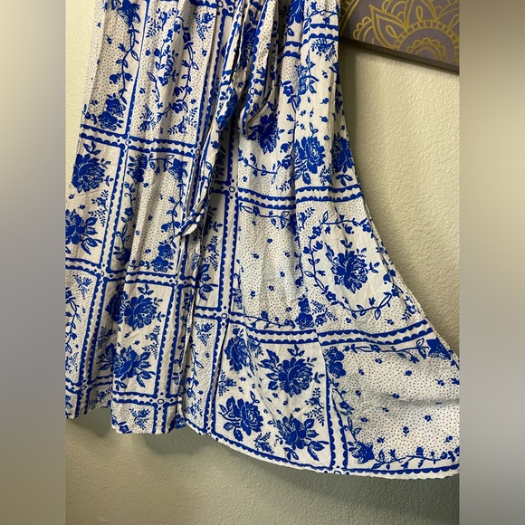 URBAN OUTFITTERS Gabrielle Wrap Dress - Picture 9 of 12